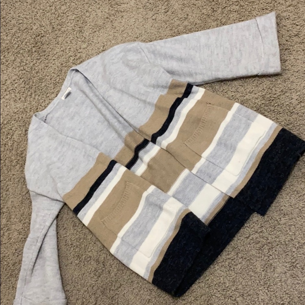 Neutral color, oversized cardigan